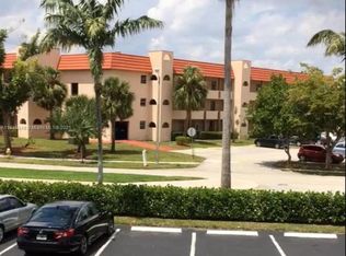 3000 E Sunrise Lakes Dr #207, Fort Lauderdale, FL 33322