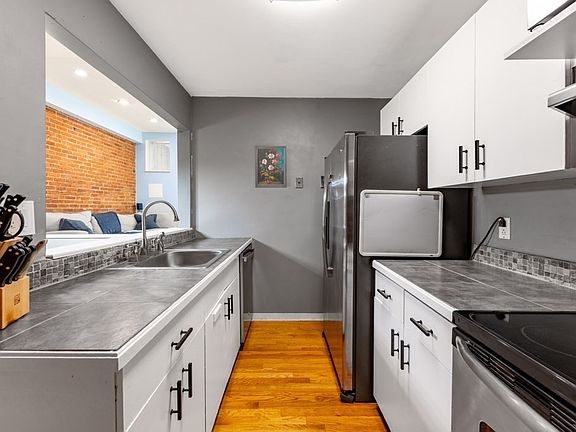 2nd image of 80 Beaumont St APT 101