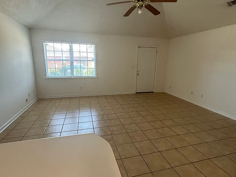 103 Taylor Meadows Dr #105 — Photo 9
