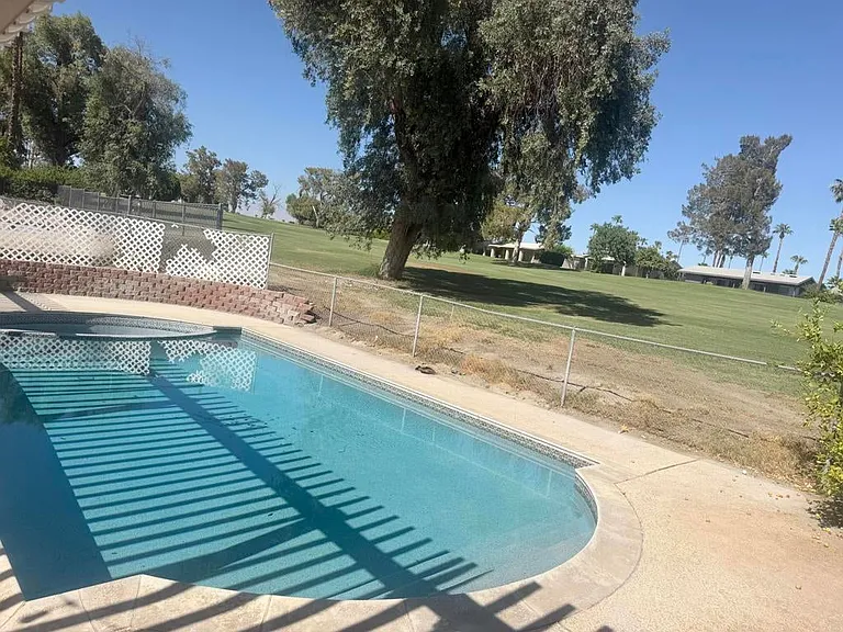 43586 Virginia Ave — Photo 17