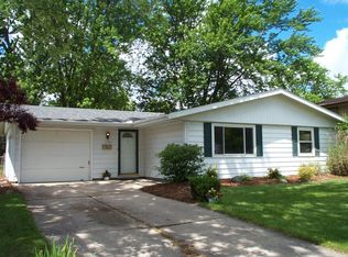1725 Chochtimar Trl, Fort Wayne, IN 46808