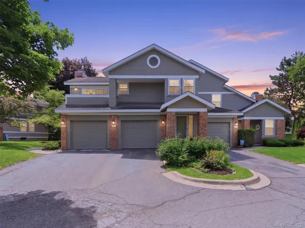 6605 Firestone Ct, West Bloomfield, MI 48322