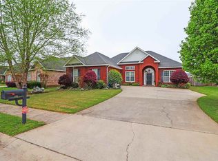 122 Manchester Ln, Byron, GA 31008