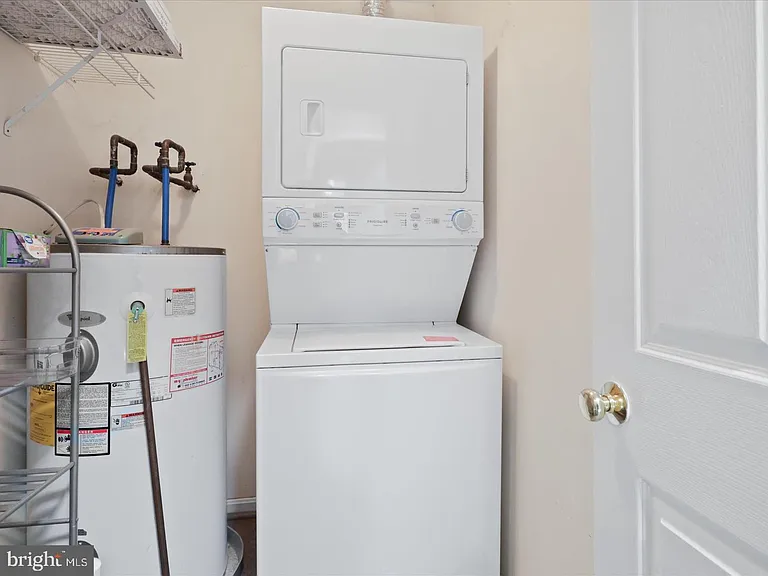 9422 Scarlet Oak Dr — Photo 12