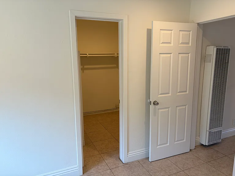 4615 N Bellflower Blvd #D — Photo 7