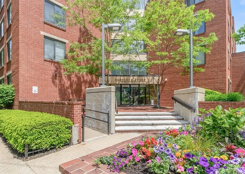 85 Brainerd Rd #Townhouse 3