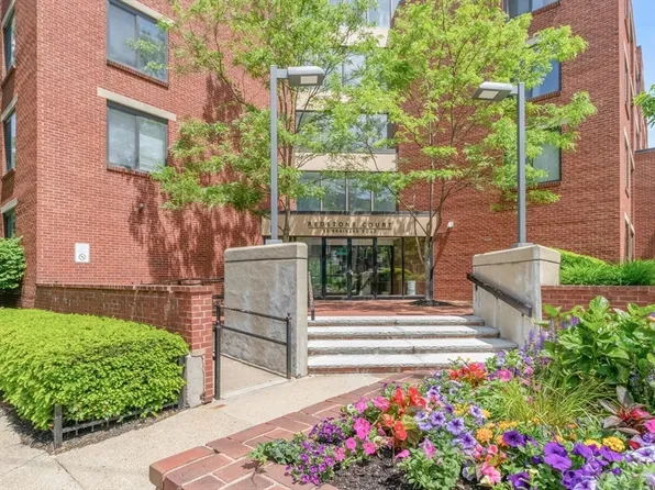 85 Brainerd Rd, Boston, MA
