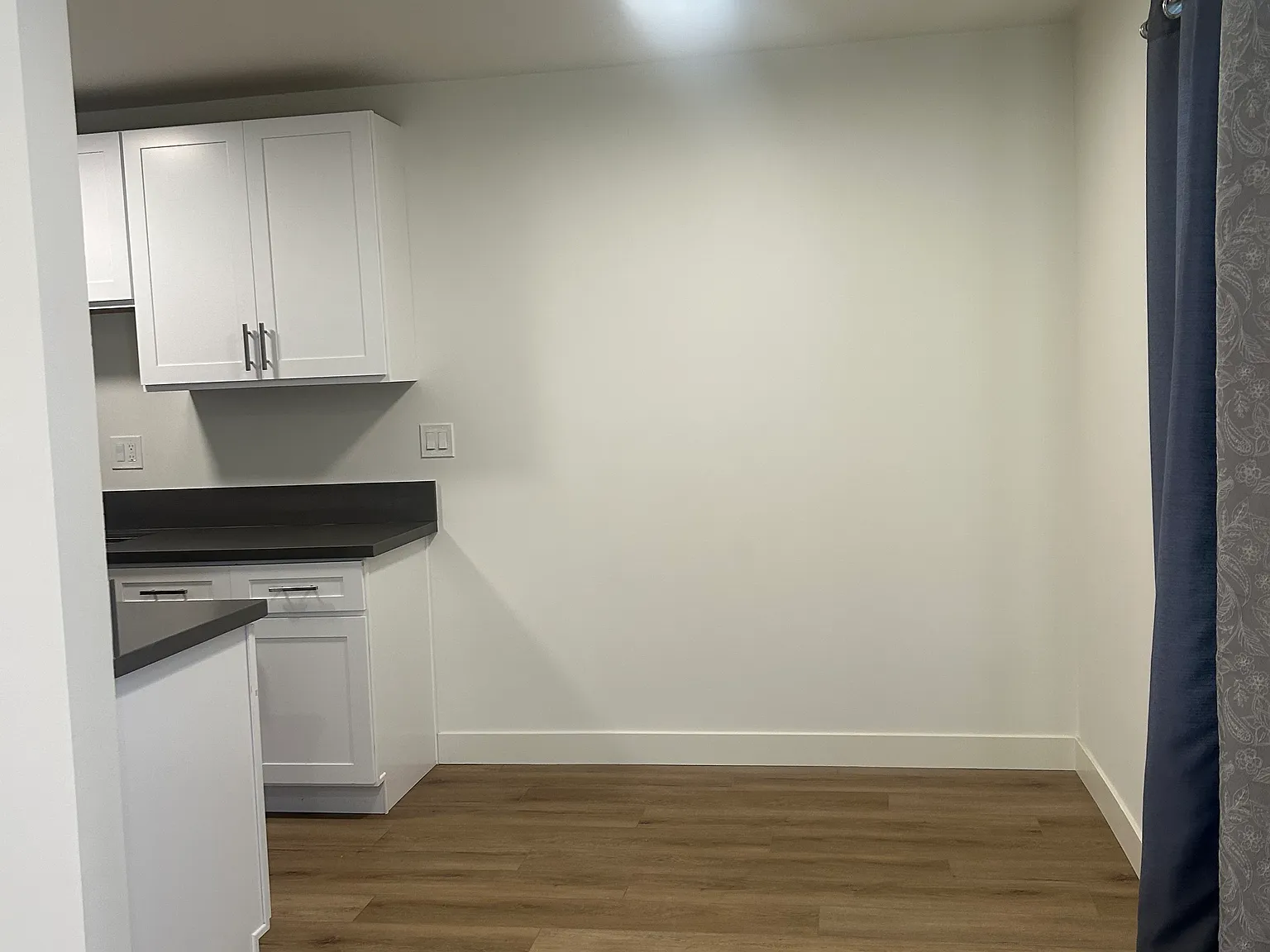 1 bed, 800 sqft, $2,400 — Photo 3