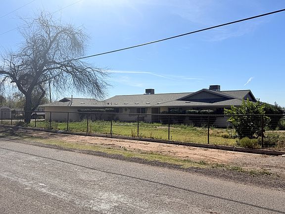 2nd image of 43508 N Jackrabbit Rd