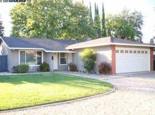 536 Swallow Dr, Livermore, CA 94551