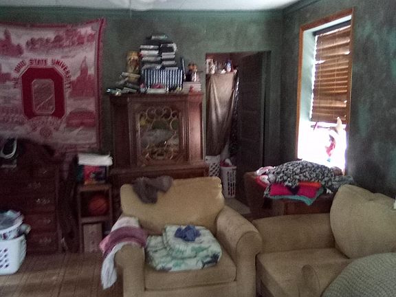 3rd image of 256 Barnhart St
