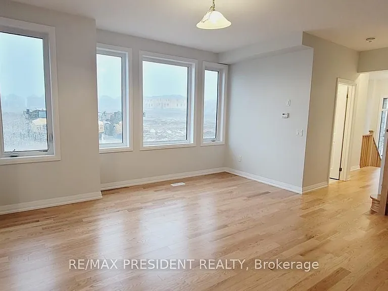 93 Mackay Dr — Photo 3