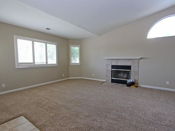 3rd image of 1420 Cameron Park Ct