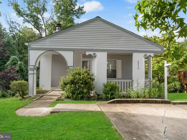 8910 Josephs Coat Ct, Jessup, MD 20794