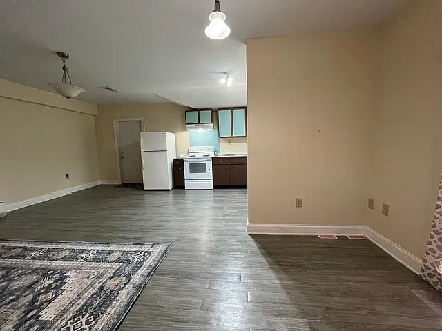 2 bed, 900 sqft, $800 — Photo 3