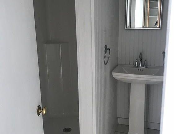 5th image of 126 South St