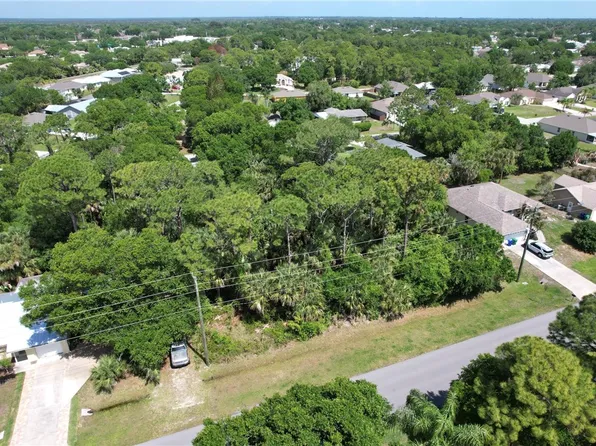 769 Tulip Dr, Sebastian, FL 32958