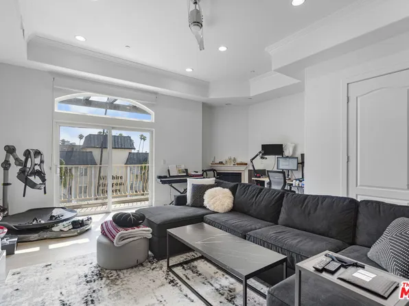 309 S Mariposa Ave APT 301, Los Angeles, CA 90020