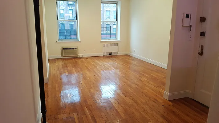 Rented by Susan J. Conaway, LREB | media 6