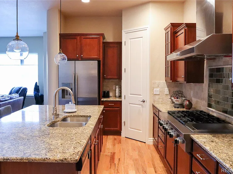 9242 Ridgegate Pkwy — Photo 3