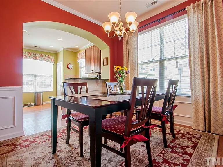101 Suffolk Green Ln #101 — Photo 13