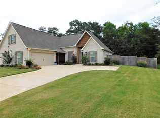 124 Rosemont Dr, Brandon, MS 39042