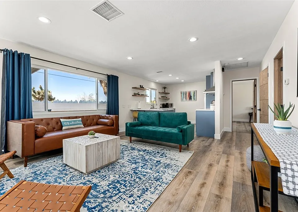 60468 Latham Trl