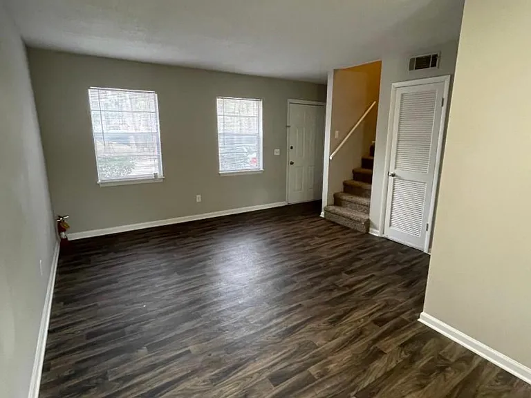 530 Orangeburg Rd #13 — Photo 2