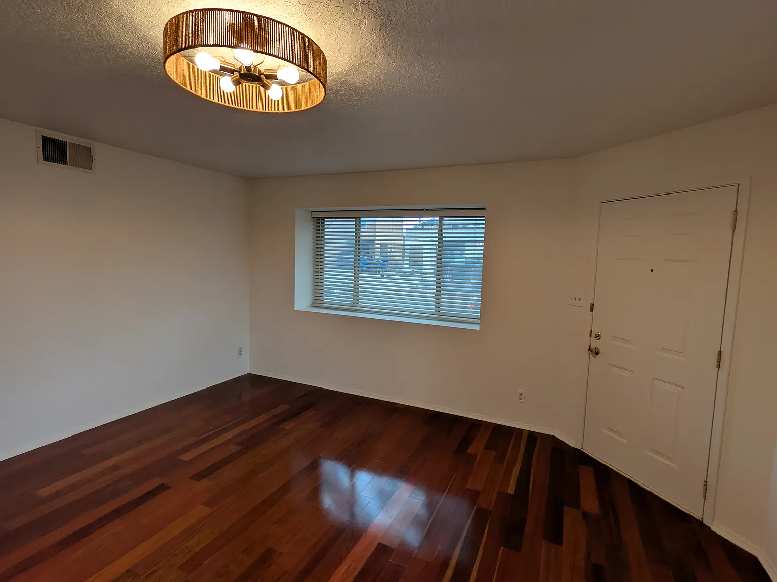 13821 Jason Pl NE — Photo 3
