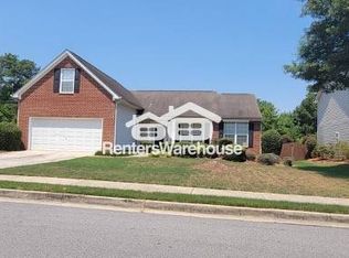 996 Maple Leaf Dr, McDonough, GA 30253