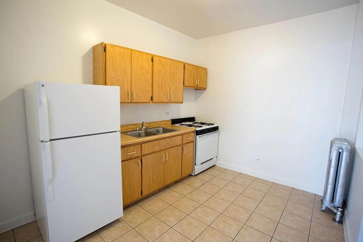5500 S. Cornell Avenue — Photo 2