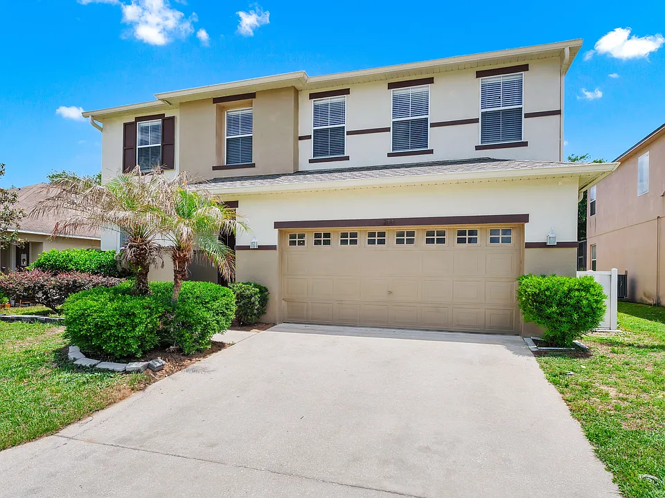 200 Andover Dr