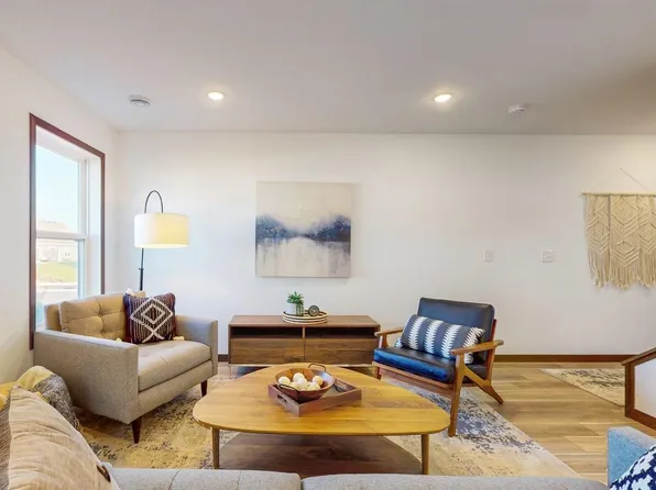 18082 Walnut Cir, Big Lake, MN 55309