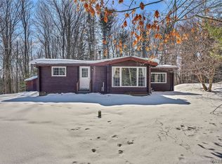 13357 Ward Rd, Holland, NY 14080
