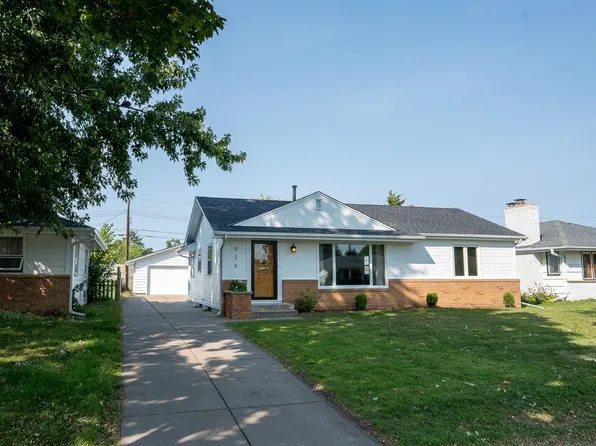 926 W 61st St, Minneapolis, MN 55419