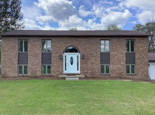 31 Aylsworth Way, Grove City, PA 16127