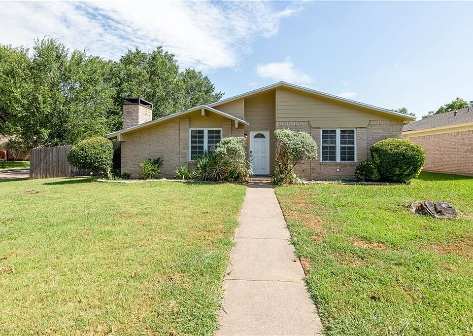 1st image of 2909 Royalty Dr