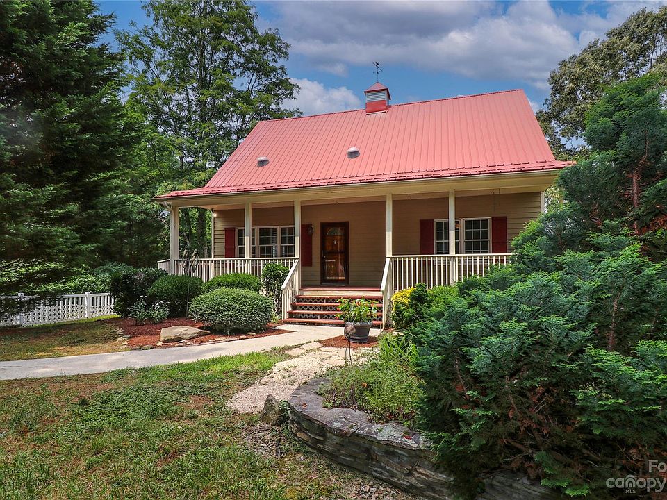 1st image of 217 Daniel Dr