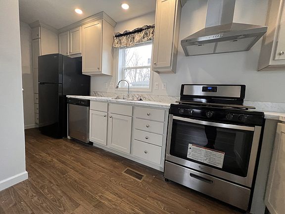 2nd image of 13496 Pinewood Dr #373