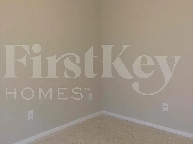 687 SW Heather St — Photo 26