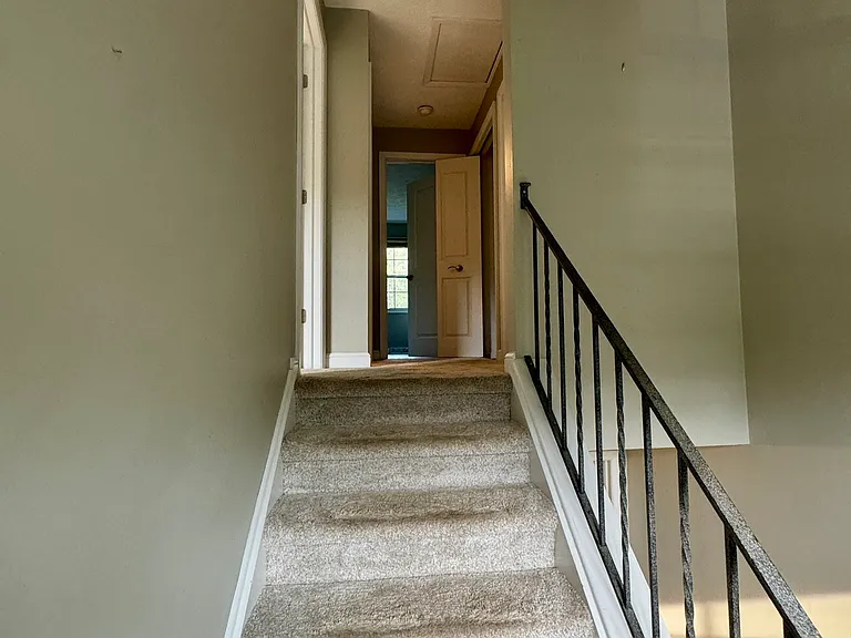 747 Windvue Dr — Photo 10