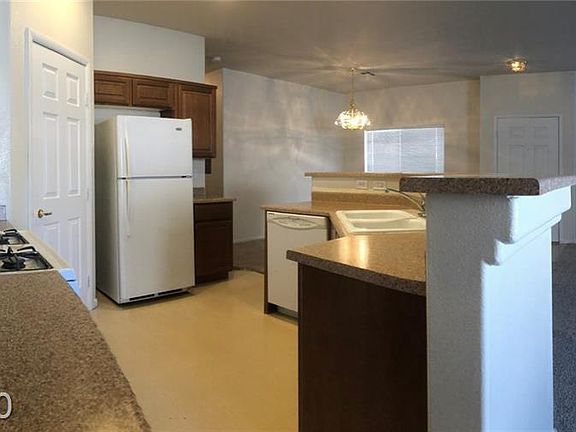 4th image of 3516 Hazelnut Pine Pl Suite 3