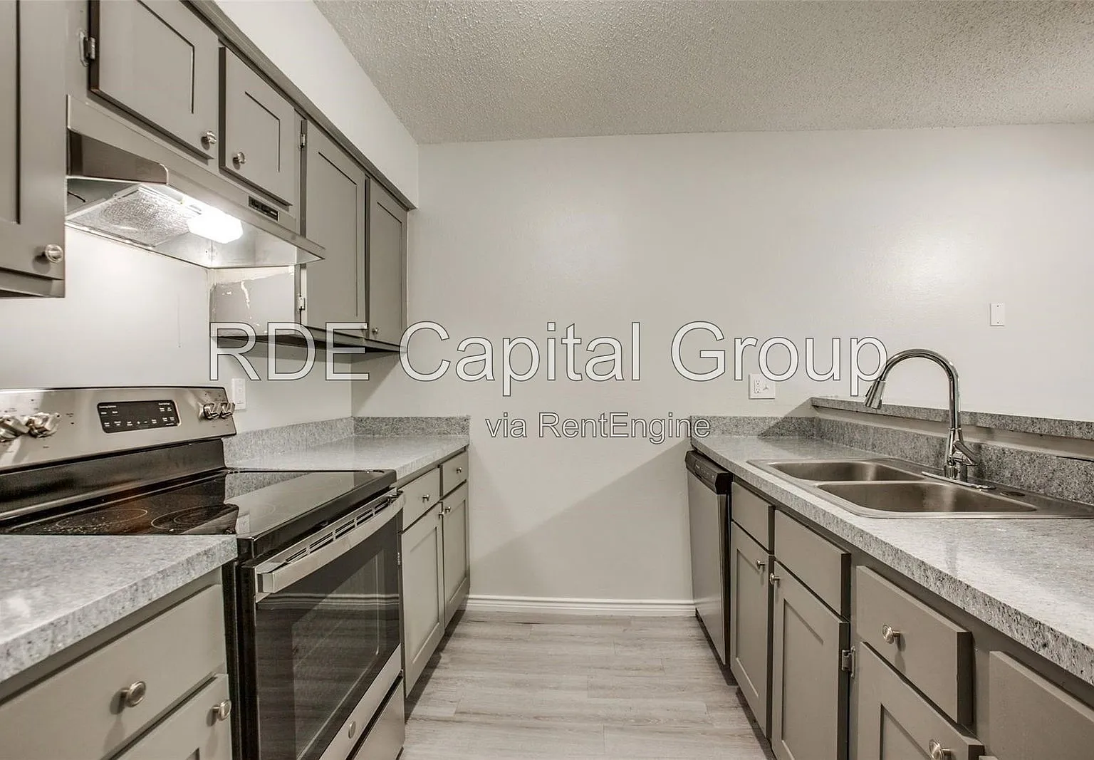 2 bed, 2.0 bath, 900 sqft, $1,125 — Photo 3