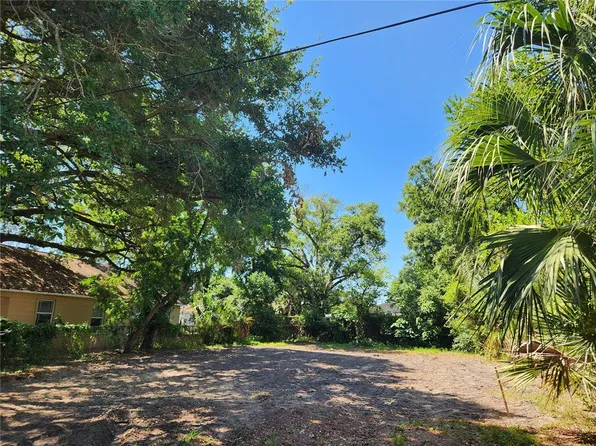 4209 E Louisiana Ave, Tampa, FL 33610