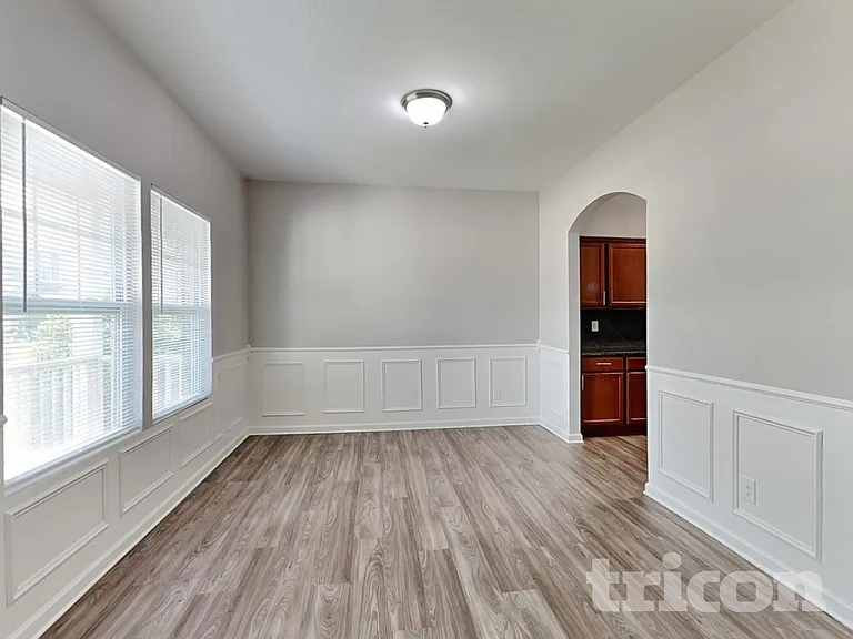 1512 Cherry Park Dr — Photo 4