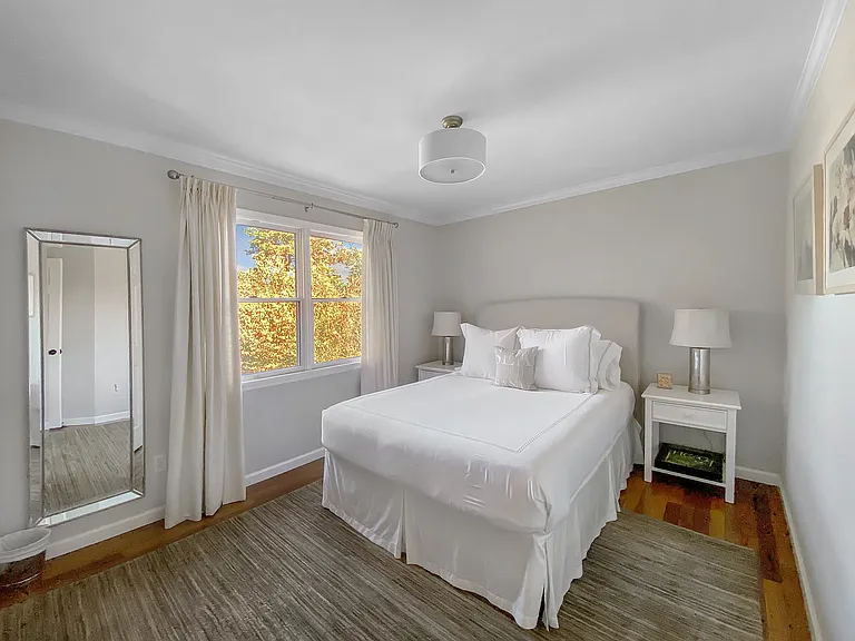 63 Shinnecock Hills Rd — Photo 14