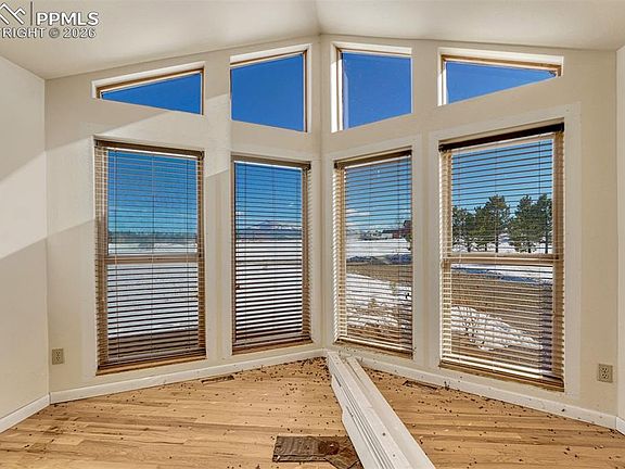 2nd image of 866 Aspen Village Rd