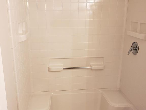 4th image of 3530 Parkwood Hills Ct #Basement
