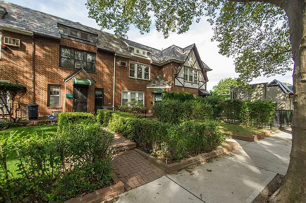 Rented by Rhona Realty | media 1