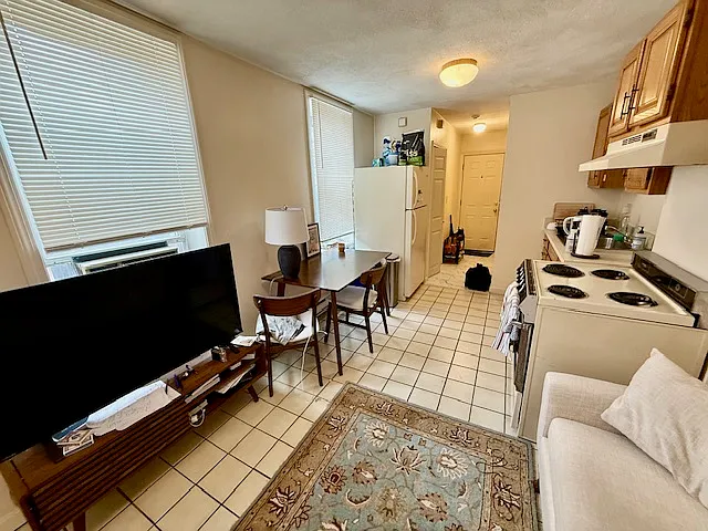 24 Cooper St #5 — Photo 5